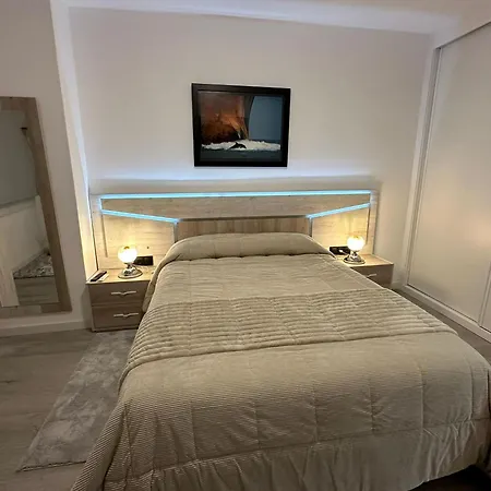 Lila Lägenhet Pontevedra